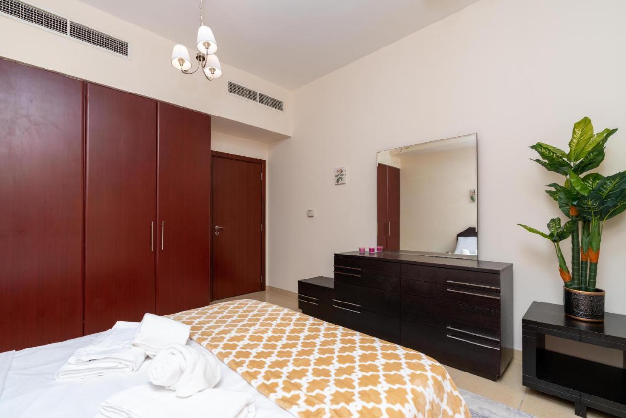 Spacious 5 Beds 3 Min From The Jbr Beach Dubai Dış mekan fotoğraf