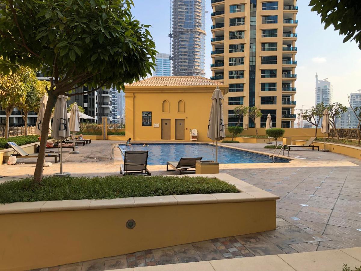 Spacious 5 Beds 3 Min From The Jbr Beach Dubai Dış mekan fotoğraf